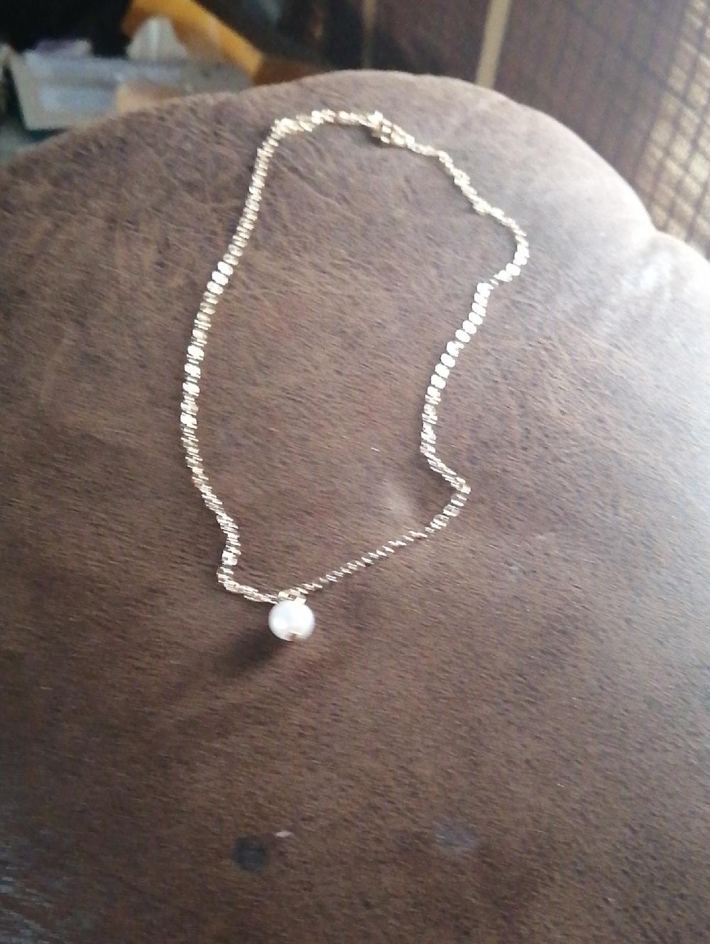 Gold Chain Pearl Pendant Necklace